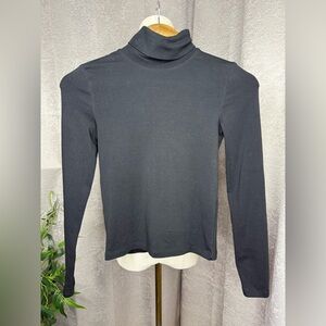 Zara Women’s Black Soft Turtleneck Fitted Sweater Sz XS